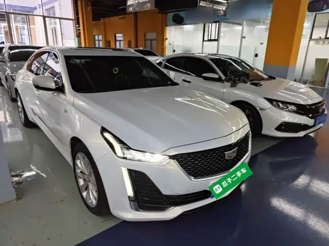 Cadillac CT5 — Фото автомобиля 3