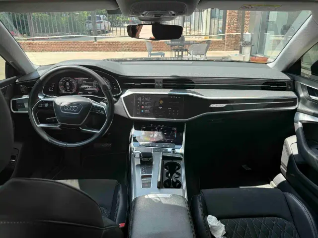 Audi A7L — Фото автомобиля 4