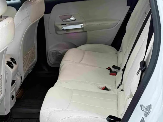 Mercedes-Benz EQB — Фото автомобиля 16