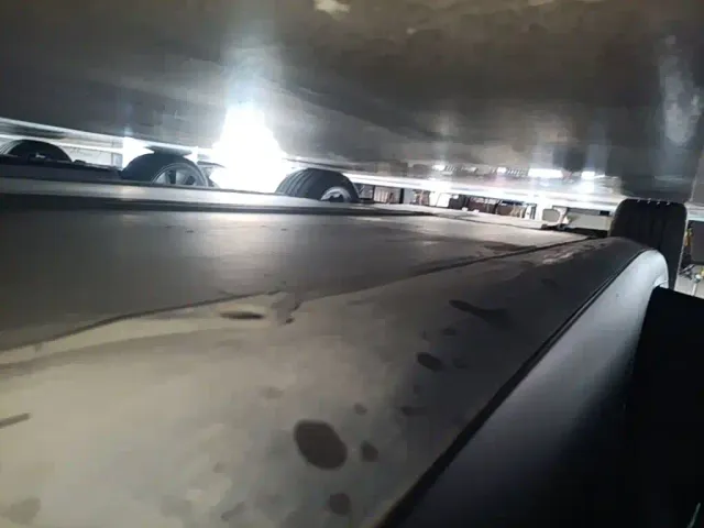 Tesla Model 3 — Фото автомобиля 21