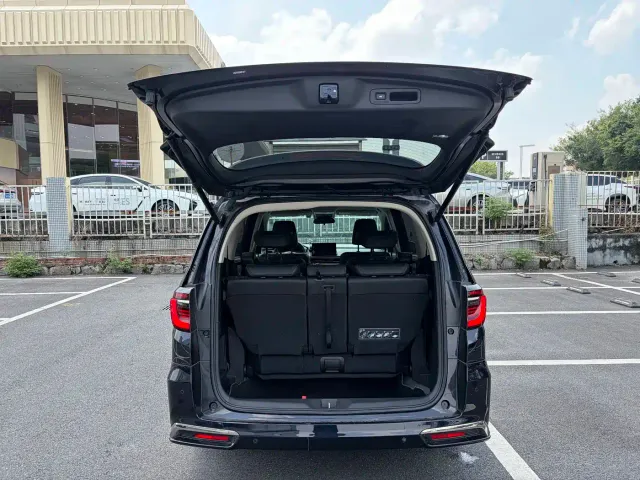 Honda Odyssey — Фото автомобиля 9
