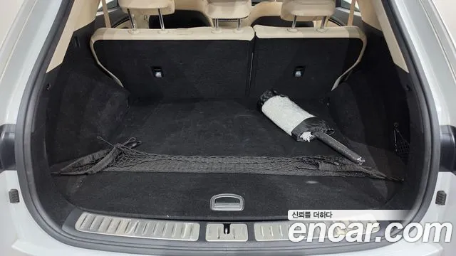 Genesis GV70 — Фото автомобиля 24