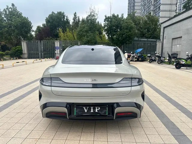 Xiaomi SU7 — Фото автомобиля 11