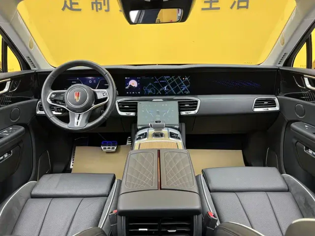Hongqi E-HS9 — Фото автомобиля 6
