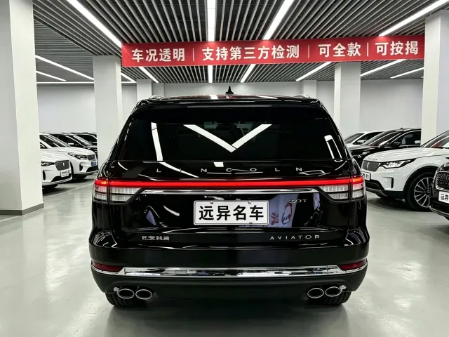 Lincoln Aviator — Фото автомобиля 18