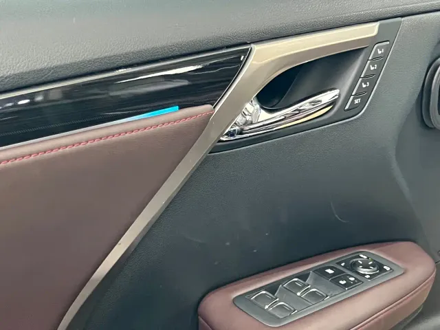 Lexus RX — Фото автомобиля 11