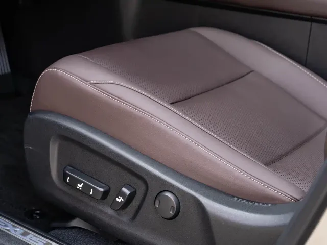 Lexus RX — Фото автомобиля 22
