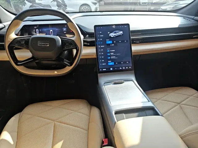 Geely Galaxy L6 — Фото автомобиля 9