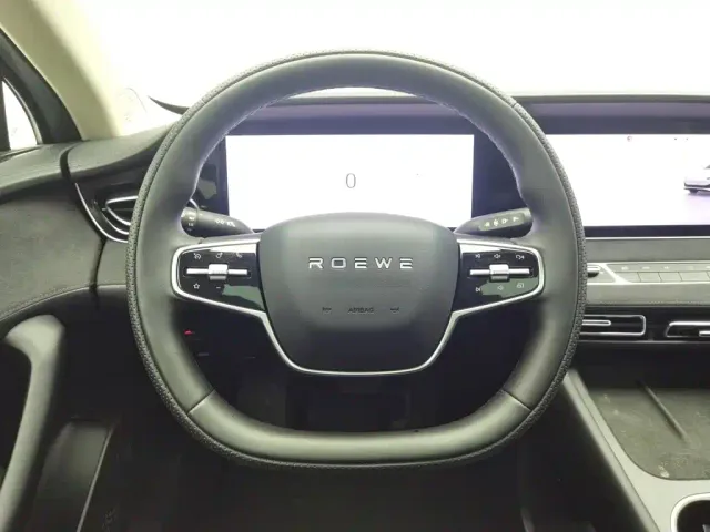 Roewe D7 — Фото автомобиля 11