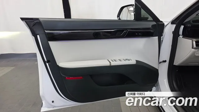 Hyundai Grandeur GN7 — Фото автомобиля 13