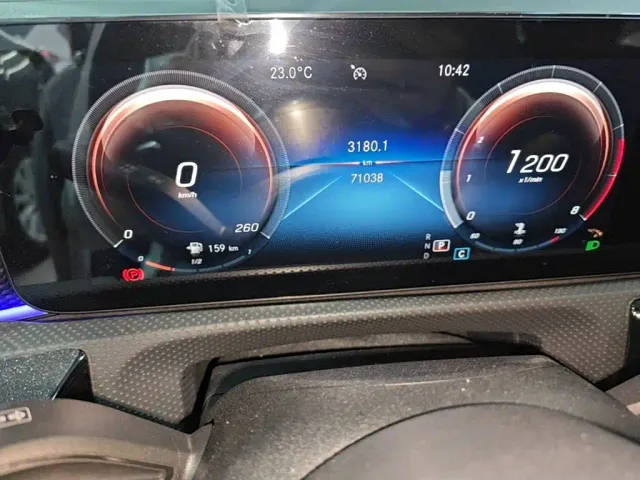 Mercedes-Benz A-Class — Фото автомобиля 11