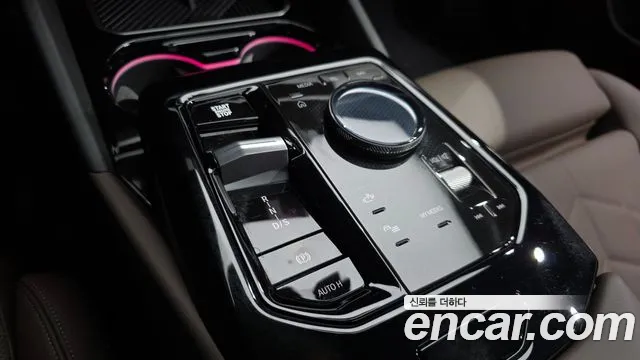 BMW 5 Series G60 — Фото автомобиля 9