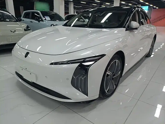 Фотография автомобиля — Forthing Xinghai S7