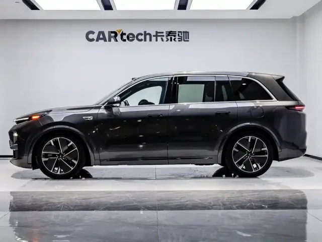 Li Auto L8 — Фото автомобиля 6