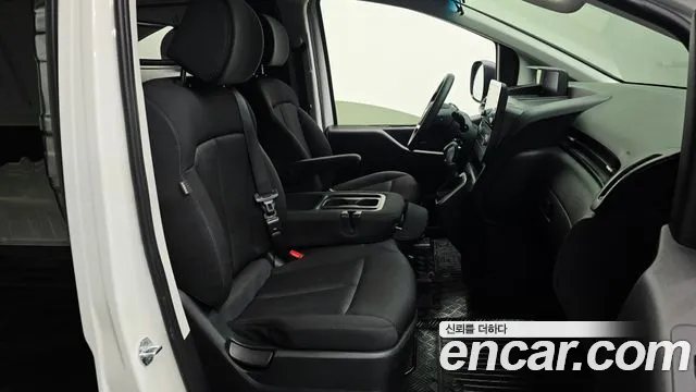 Hyundai Staria — Фото автомобиля 12