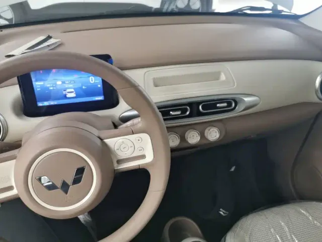 Wuling Hongguang Mini EV — Фото автомобиля 9
