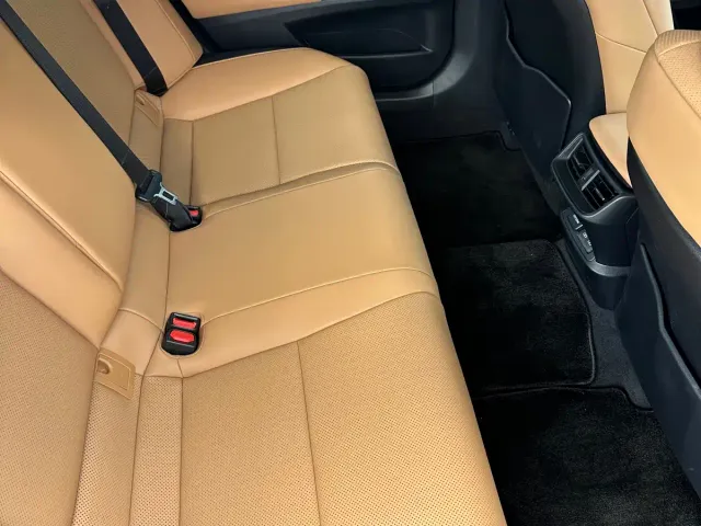 Lexus ES — Фото автомобиля 14