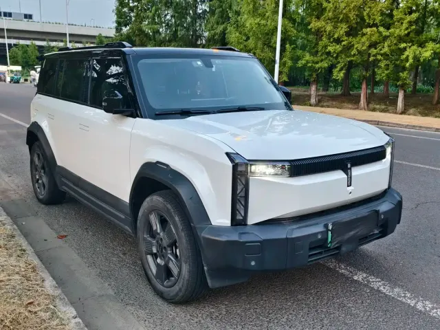 iCAR 03 — Фото автомобиля 3