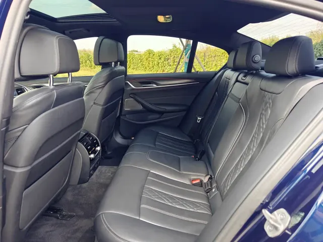 BMW 5 Series — Фото автомобиля 15