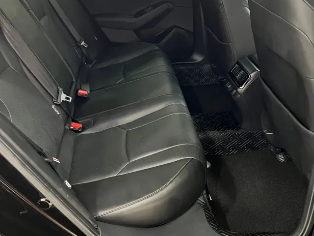 Honda Accord — Фото автомобиля 20