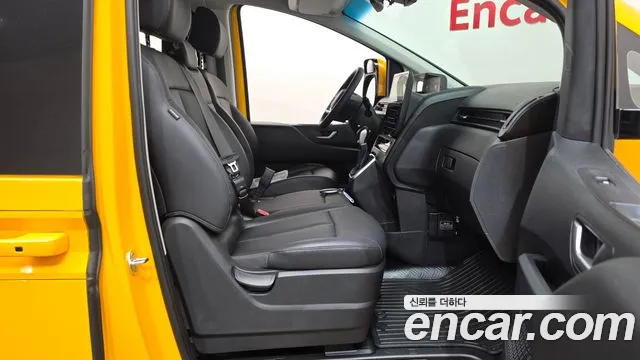 Hyundai Staria — Фото автомобиля 11
