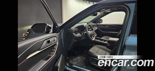 Ford Explorer 6th Gen — Фото автомобиля 11