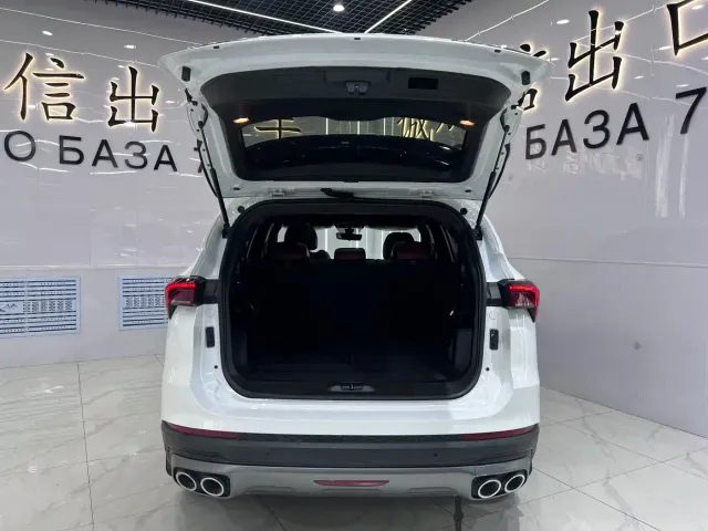 Jetour X70 Plus — Фото автомобиля 10