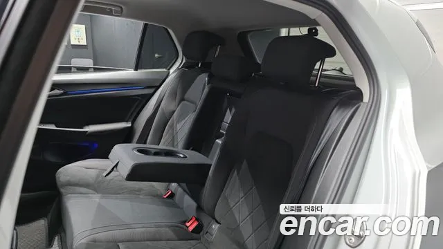 Volkswagen Golf Golf 8 поколение 2.0 TDI Prestige — Фото автомобиля 10