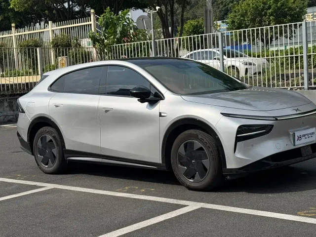 Xpeng G7 — Фото автомобиля 3