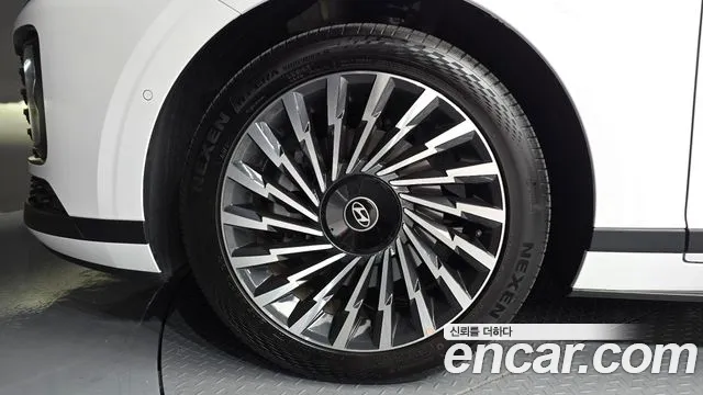 Hyundai Grandeur GN7 — Фото автомобиля 5