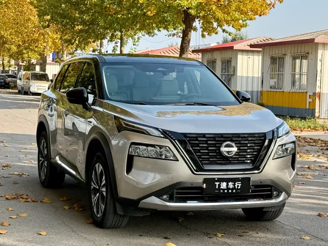 Nissan X-Trail — Фото автомобиля 3