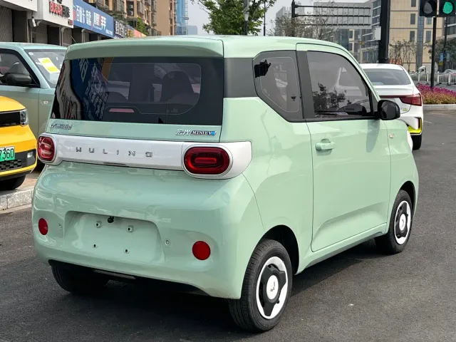 Wuling Hongguang Mini EV — Фото автомобиля 4