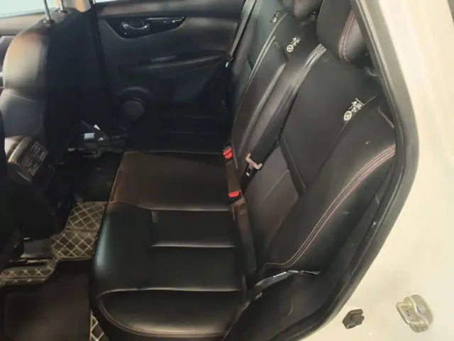 Nissan Qashqai — Фото автомобиля 16
