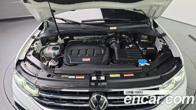 Volkswagen Tiguan Tiguan 2 поколение 2.0 TDI Prestige — Фото автомобиля 6