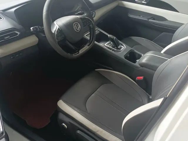 Dongfeng Fengshen E70 — Фото автомобиля 4