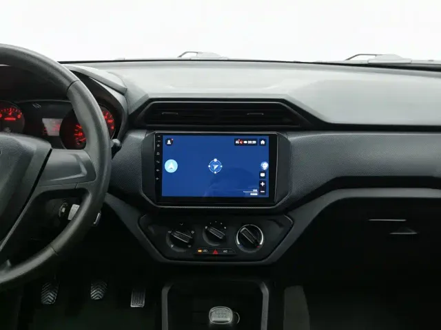 Wuling Hongguang — Фото автомобиля 12