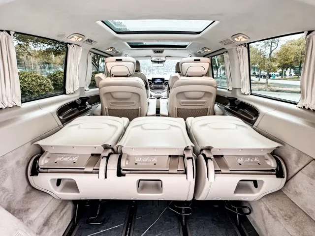 Mercedes-Benz V-Class — Фото автомобиля 25