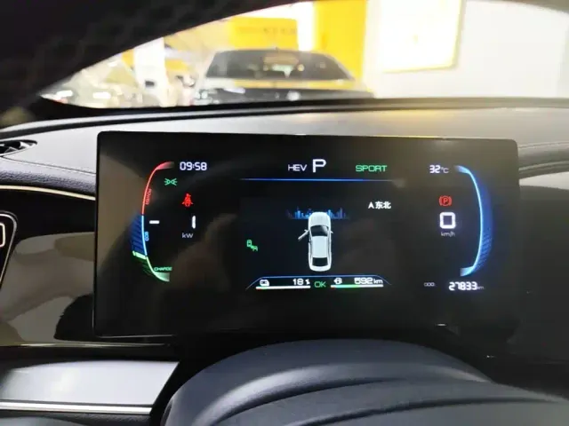 BYD Qin PLUS — Фото автомобиля 11