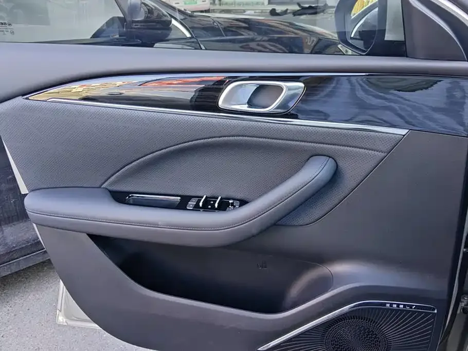 Geely Emgrand 2026 Model Fifth Generation 1.5T Light Chaser Edition — Фото автомобиля 7
