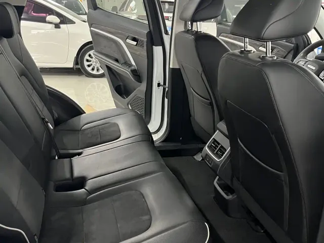 Haval H6 — Фото автомобиля 12