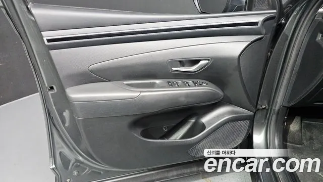 Hyundai Tucson Tucson (NX4) Бензин 1.6 турбо 2WD — Фото автомобиля 23