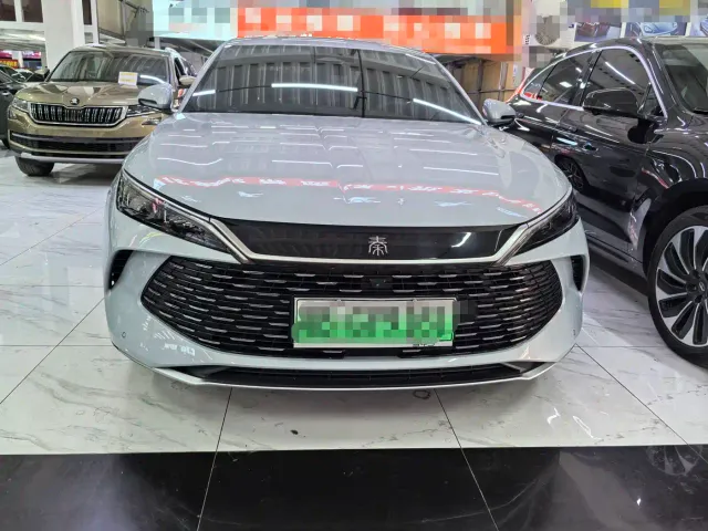 BYD Qin L — Фото автомобиля 2