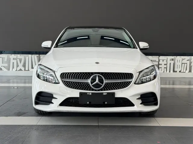 Mercedes-Benz C-Class — Фото автомобиля 2