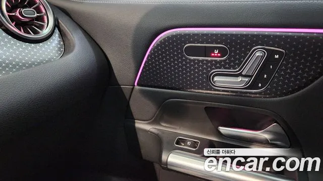 Mercedes-Benz EQA — Фото автомобиля 13