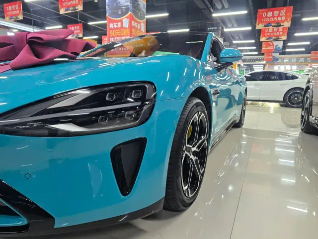 Xiaomi SU7 — Фото автомобиля 14