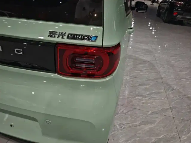 Wuling Hongguang Mini EV — Фото автомобиля 7