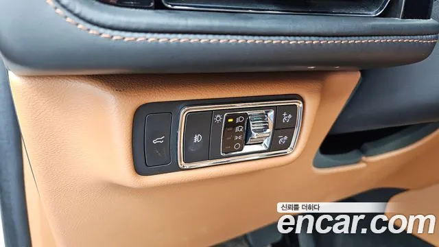 Lincoln Aviator — Фото автомобиля 27