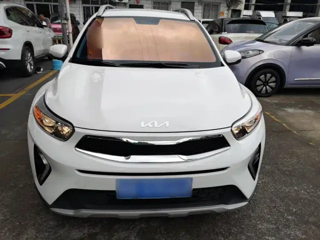 Kia KX1 — Фото автомобиля 2