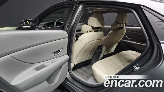 Hyundai Avante CN7 — Фото автомобиля 18
