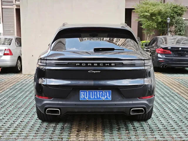 Porsche Cayenne — Фото автомобиля 5